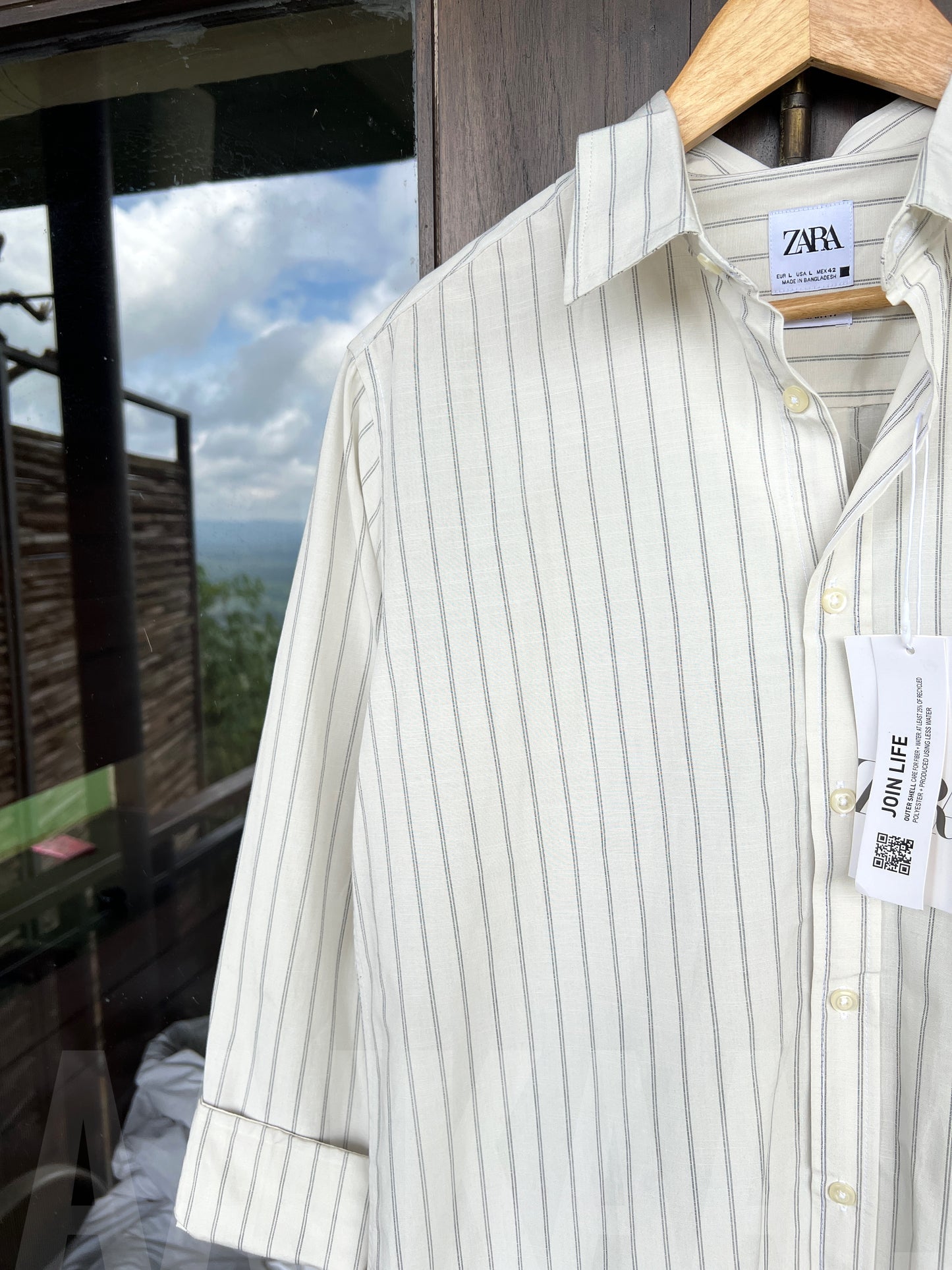 White Gentle Stripe Full Sleeve Shirt