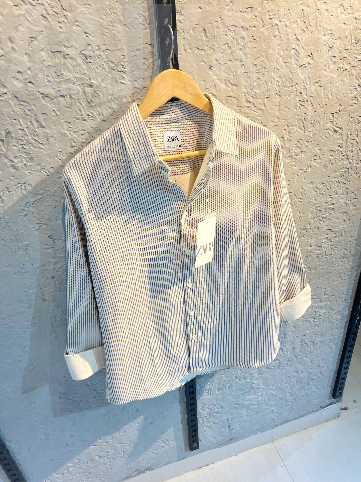 Off-white Gentle Stripe Full Sleeve Shirt