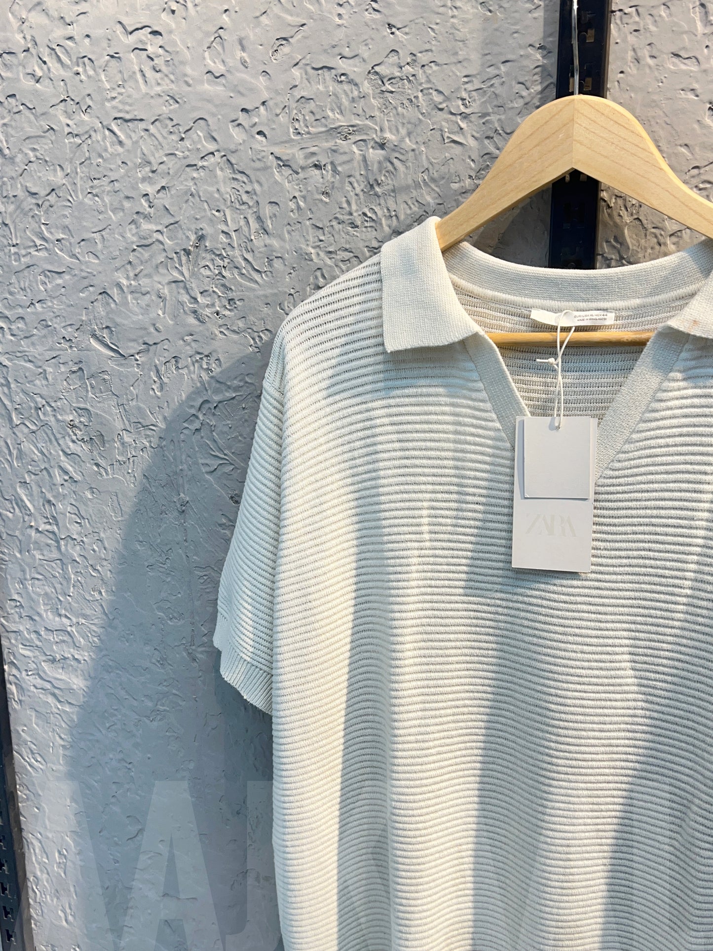 Aajkaal White Knitted Polo Shirt