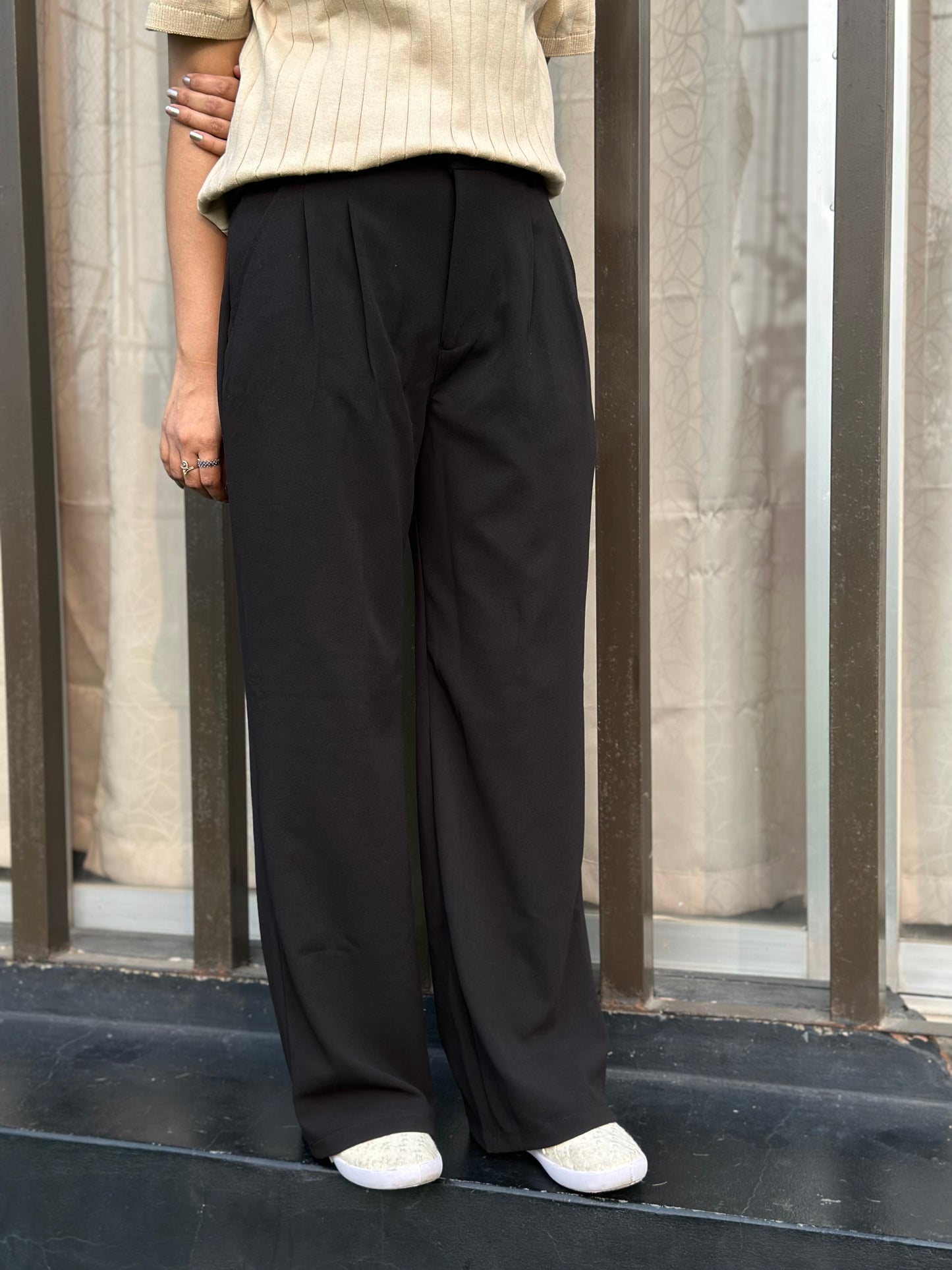 Black Loose Fitted Wide Leg Pant