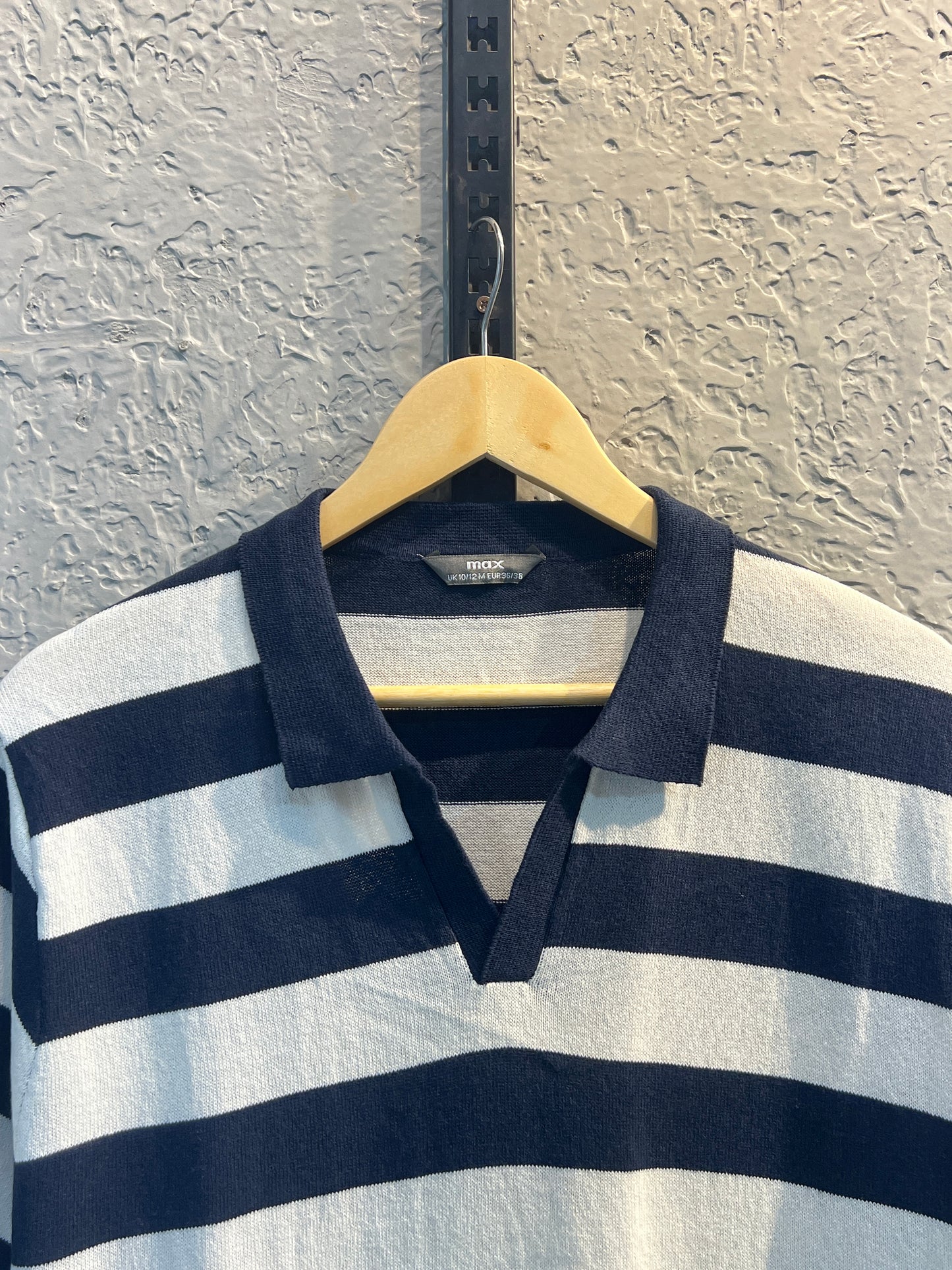 Aajkaal White with Blue Big Stripe Knitted Polo Shirt