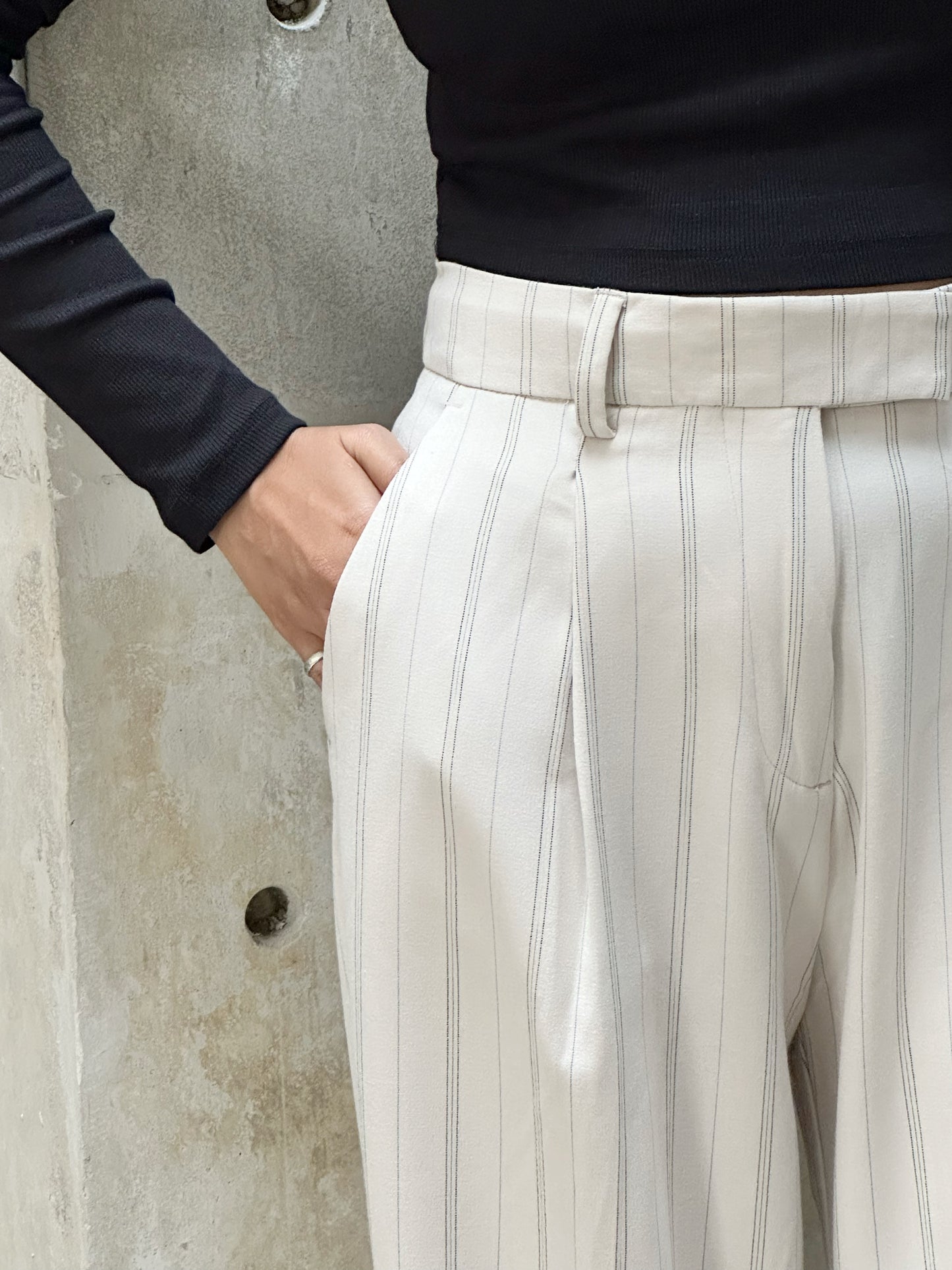 Urban Off-white High Waist Wide Leg Pant