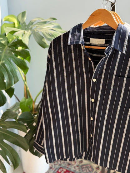 The Textured Drop - Navy Blue Stripe