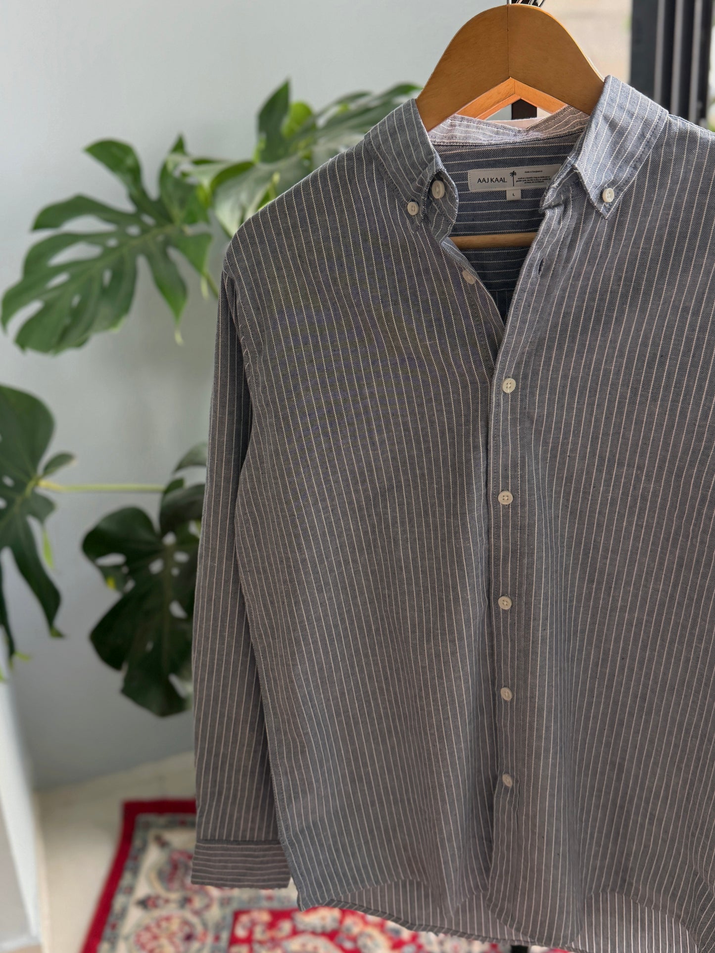 The Finesse Shirt - Charcoal Grey