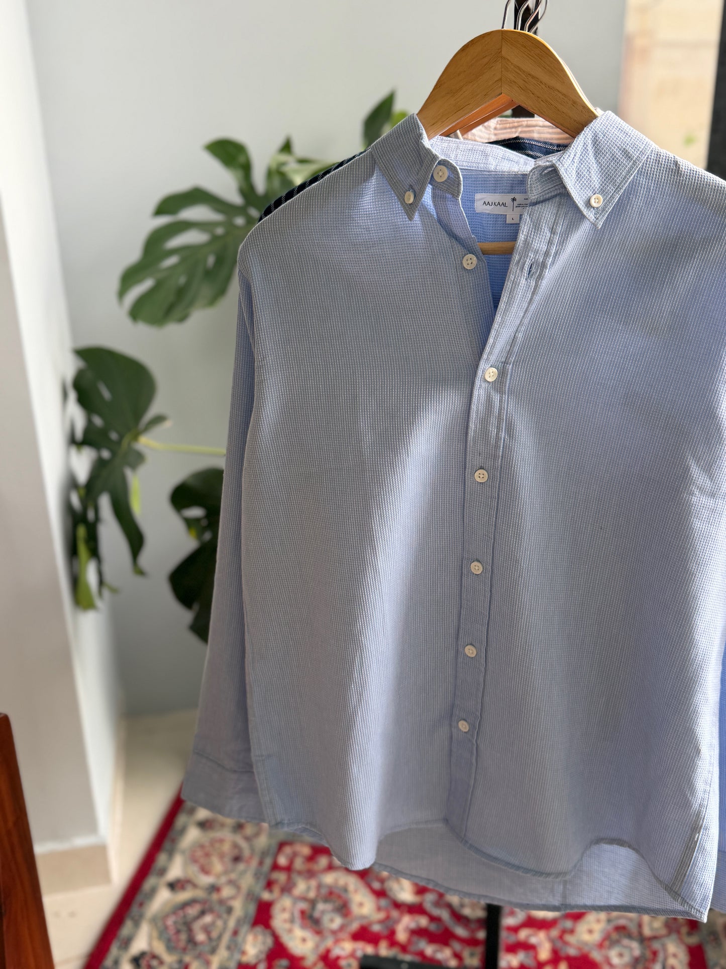 The Finesse Shirt - Powder Blue