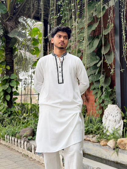 AajKaal White Classic Embroidered Panjabi