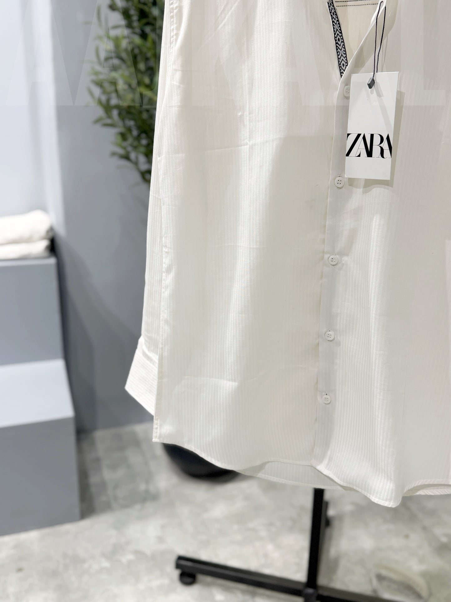 Classic White Collar Stripe Full Sleeve Shirt
