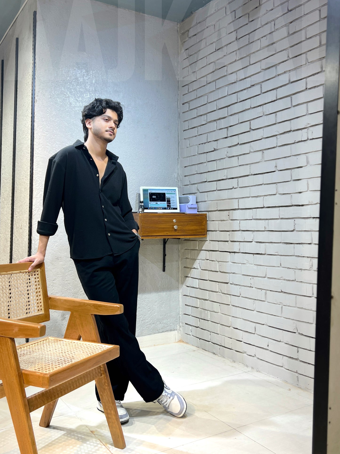 The 11PM Essential - Black x Black