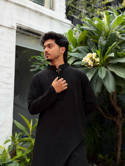 AajKaal Black Minimal Panjabi