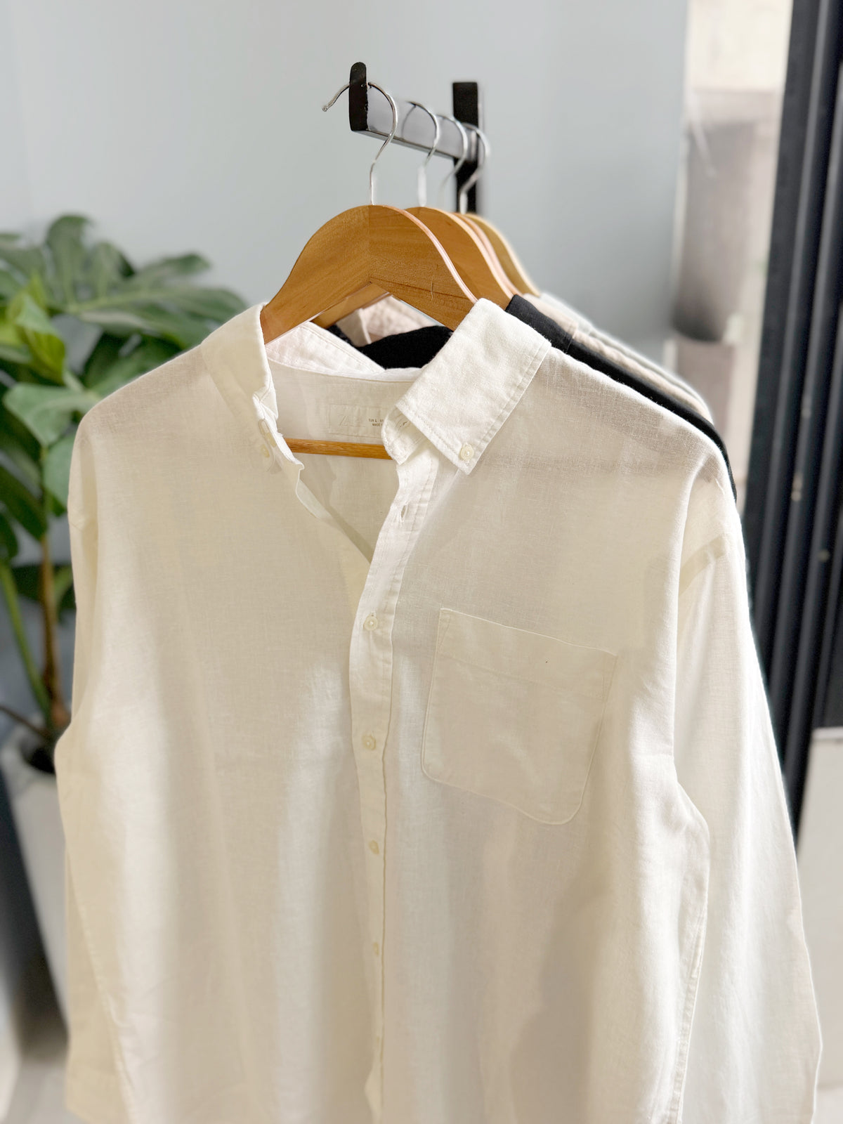 The Noma Linen Shirt - White