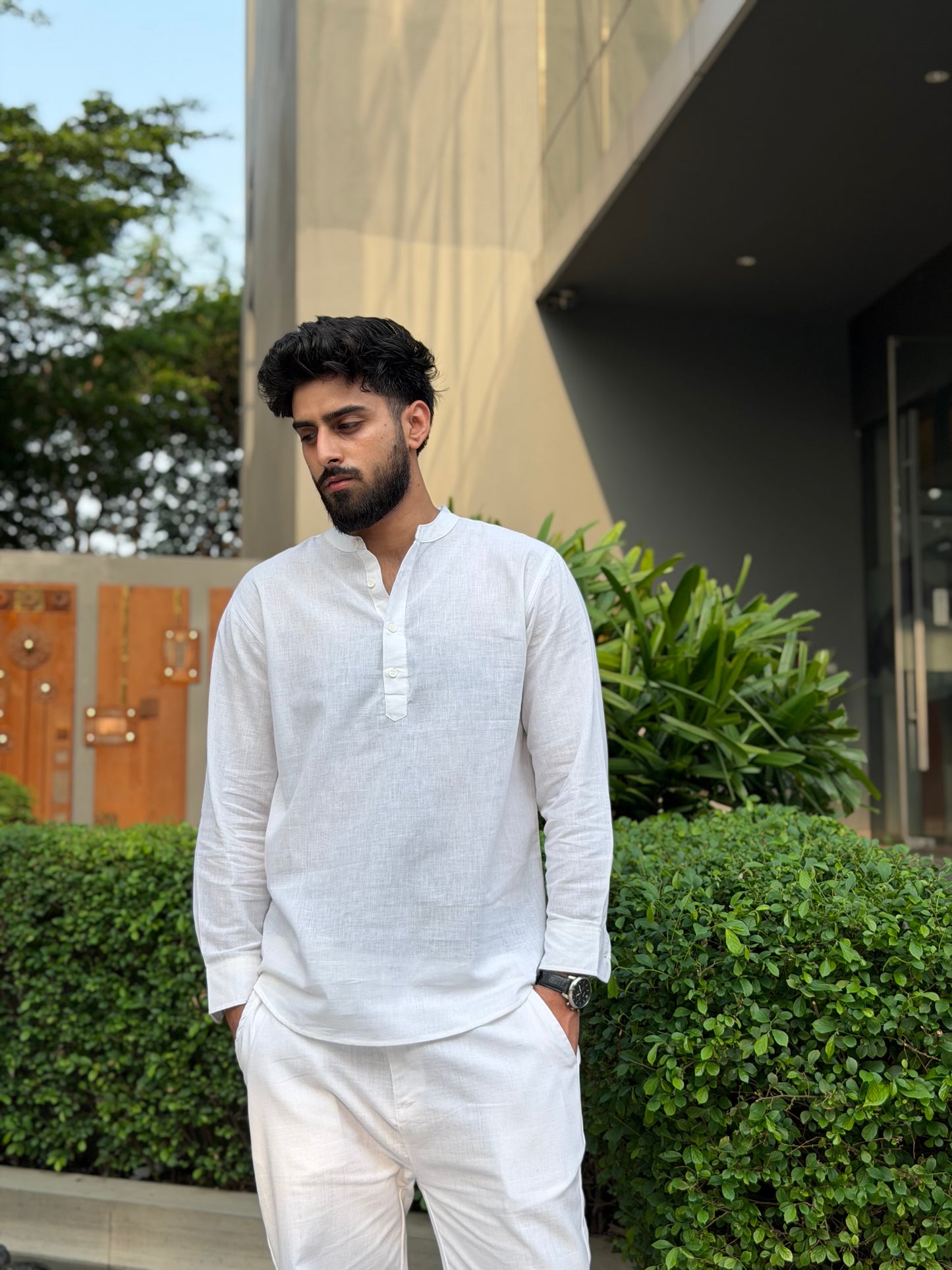 Aajkaal White Henley Katua