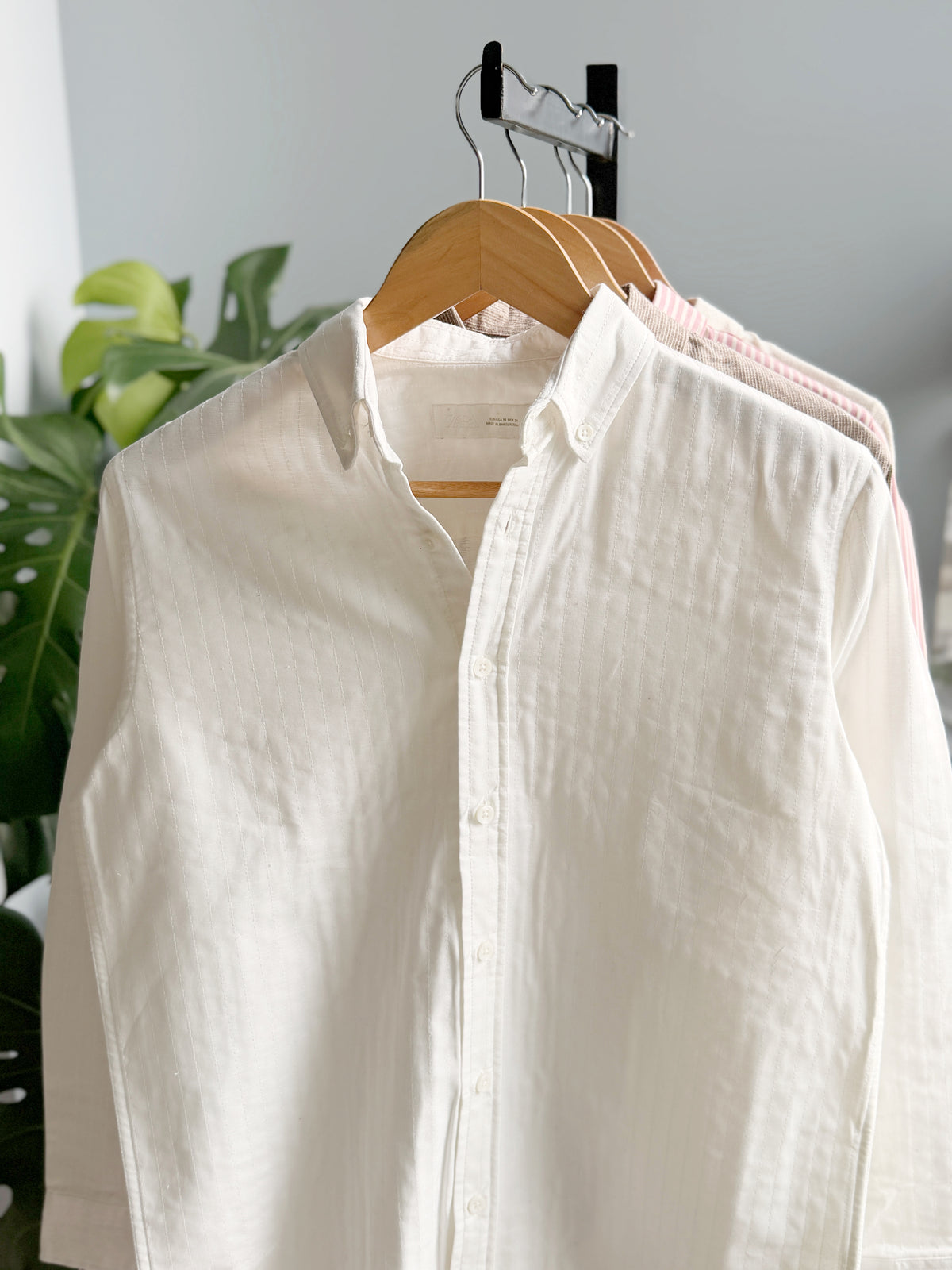 The Textured Regular - Cloud White.