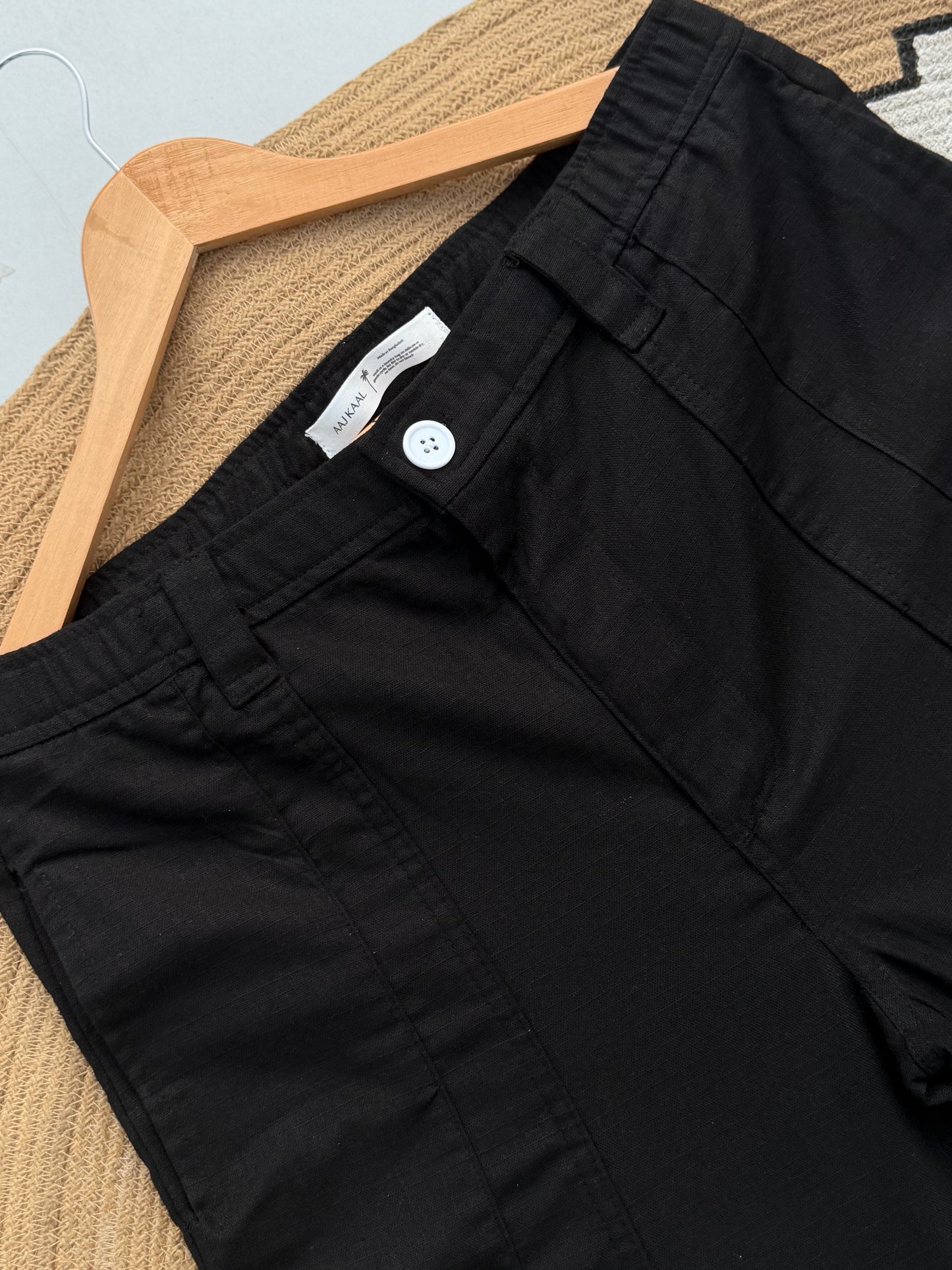 Black Breeze Baggy Pant