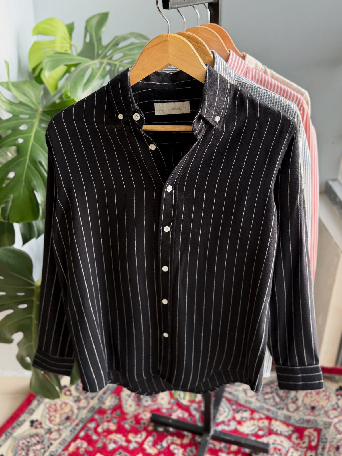 The Finesse Shirt - Midnight Black.