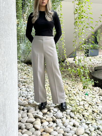 Off-white Essential Loose Fitted Pant