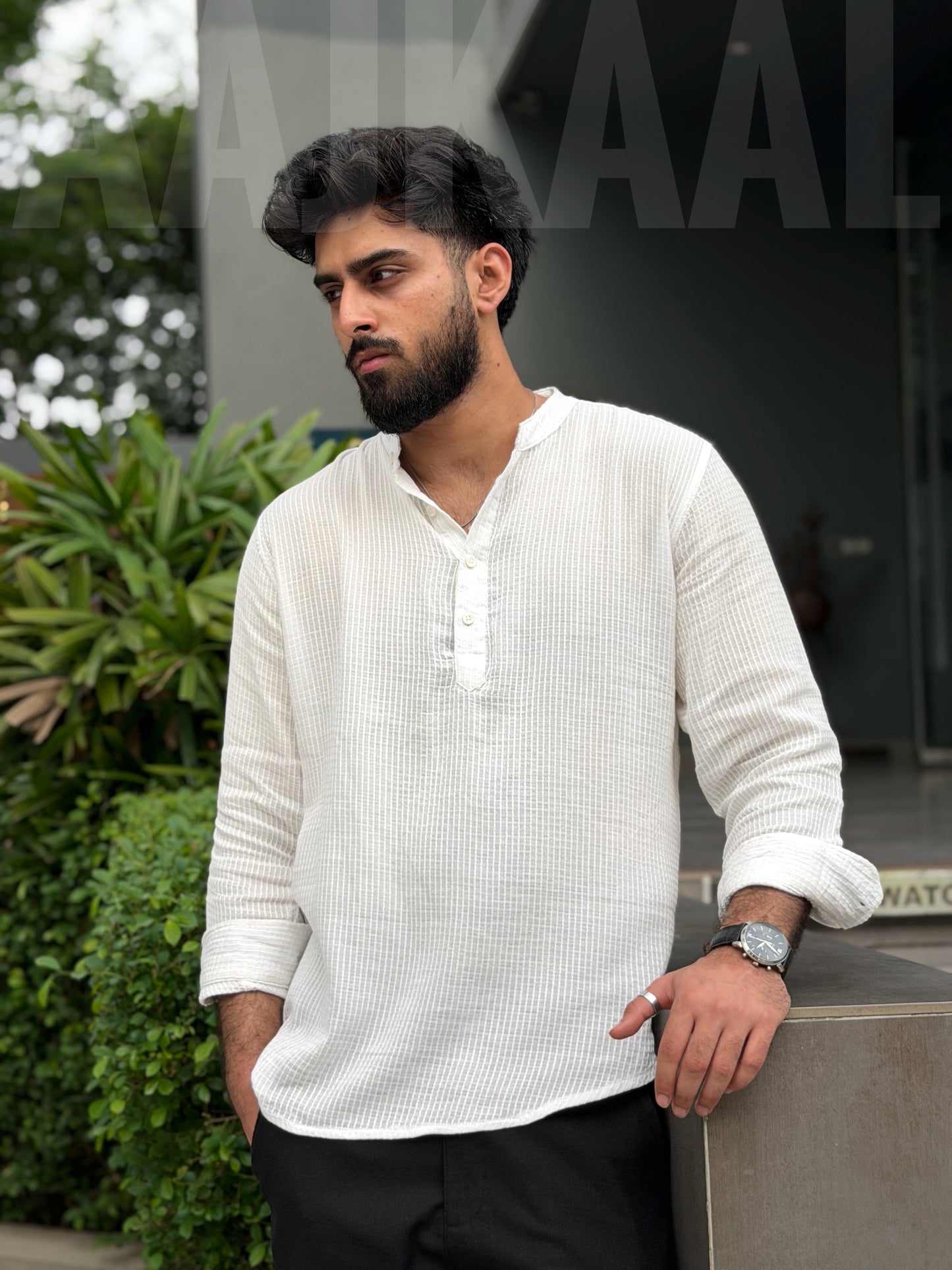 Aajkaal White Line Henley Katua