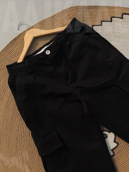 6 Pocket Black Gabardine Cargo Pant
