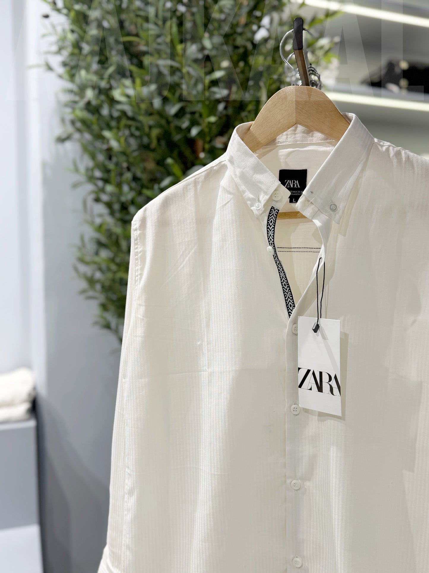 Classic White Collar Stripe Full Sleeve Shirt