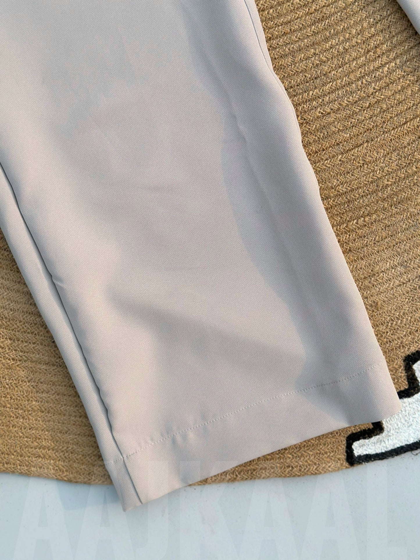 Off-white Baggy Formal Pant